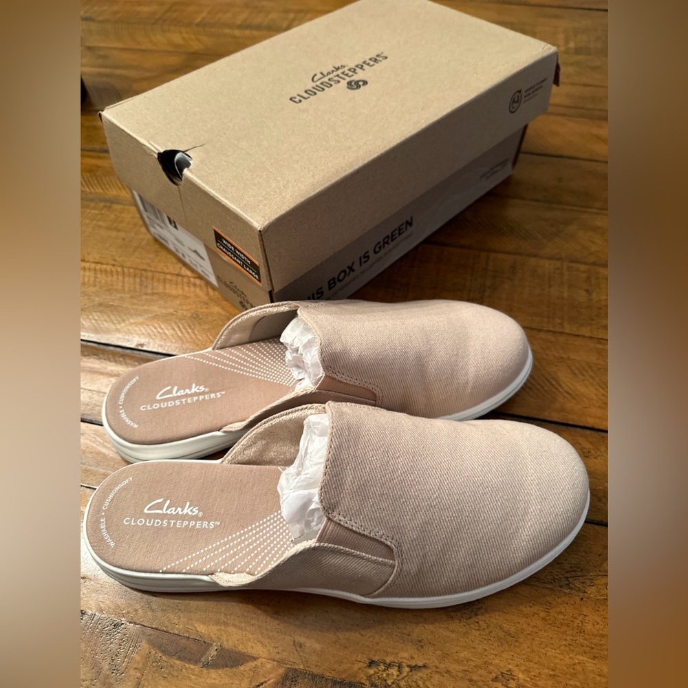 Cloudsteppers by Clarks Cream Tan Mules